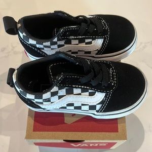 Vans Ward Slip On Kids size 5 toddler